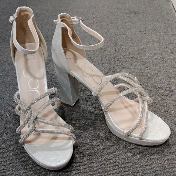 Sugar Women's Petal Dress Sandals 8.5 M White - Picture 2 of 6